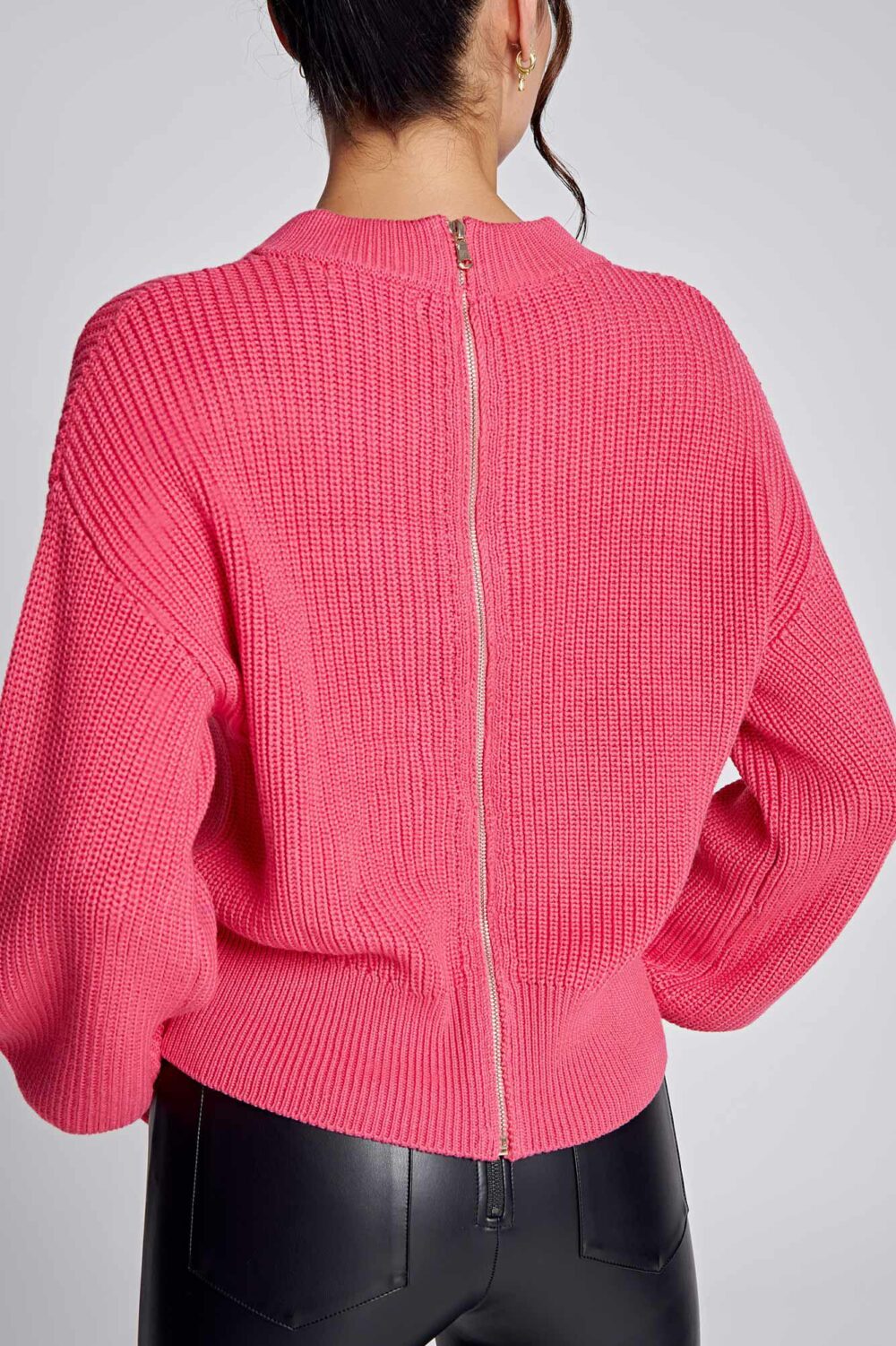 Ladies Top Colour is Hot/pink
