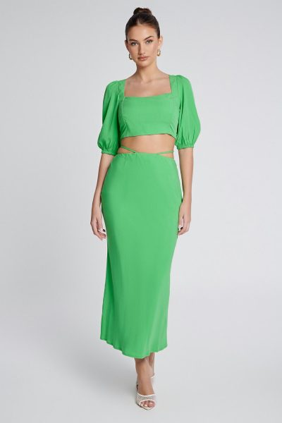 Ladies Skirt Colour is Green